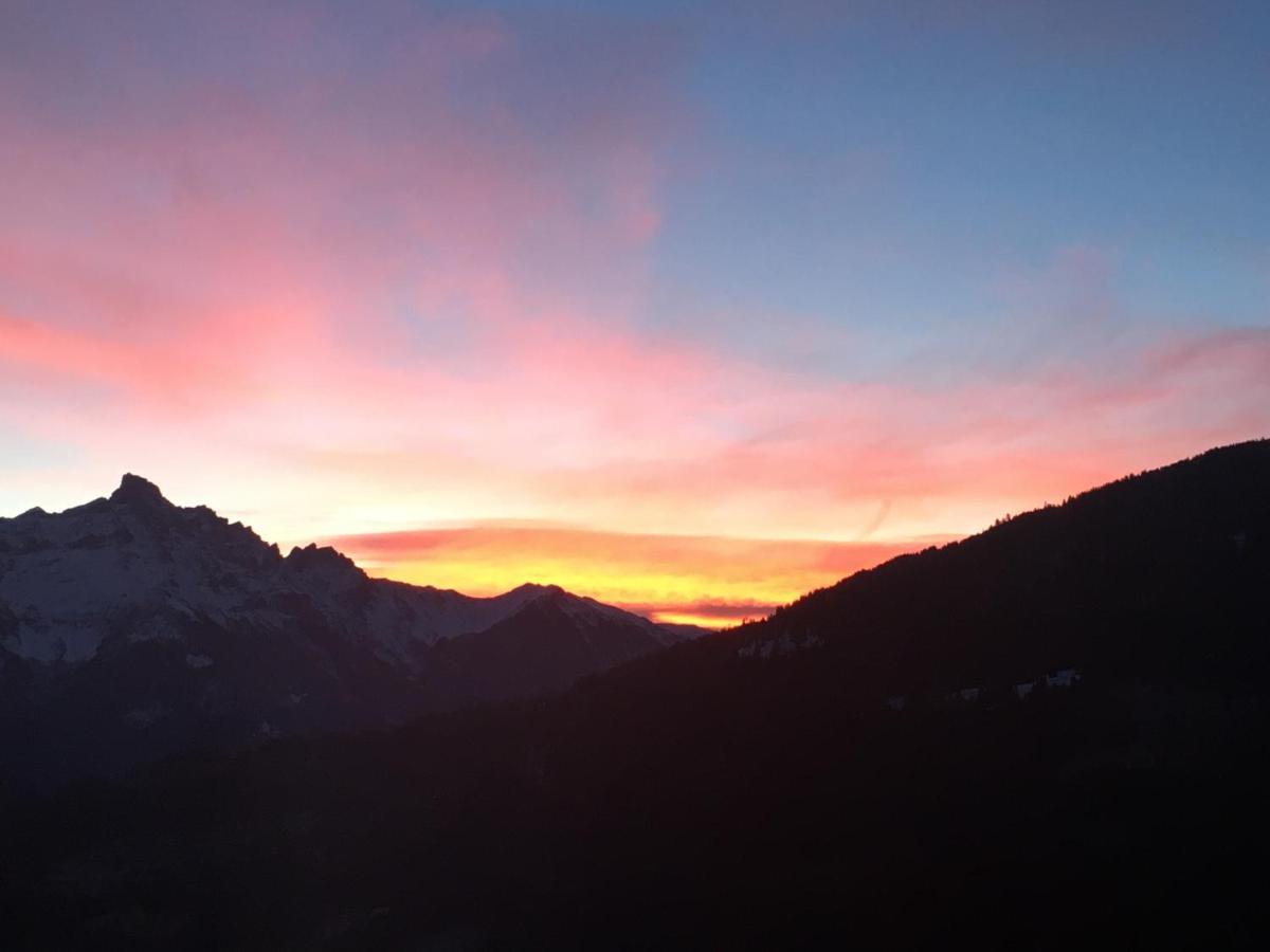 Chalet Ingas Troistorrents Bagian luar foto