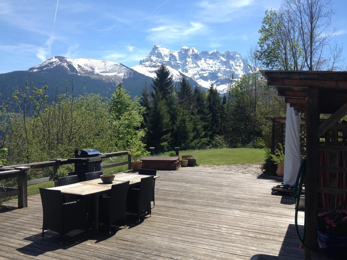 Chalet Ingas Troistorrents Bagian luar foto